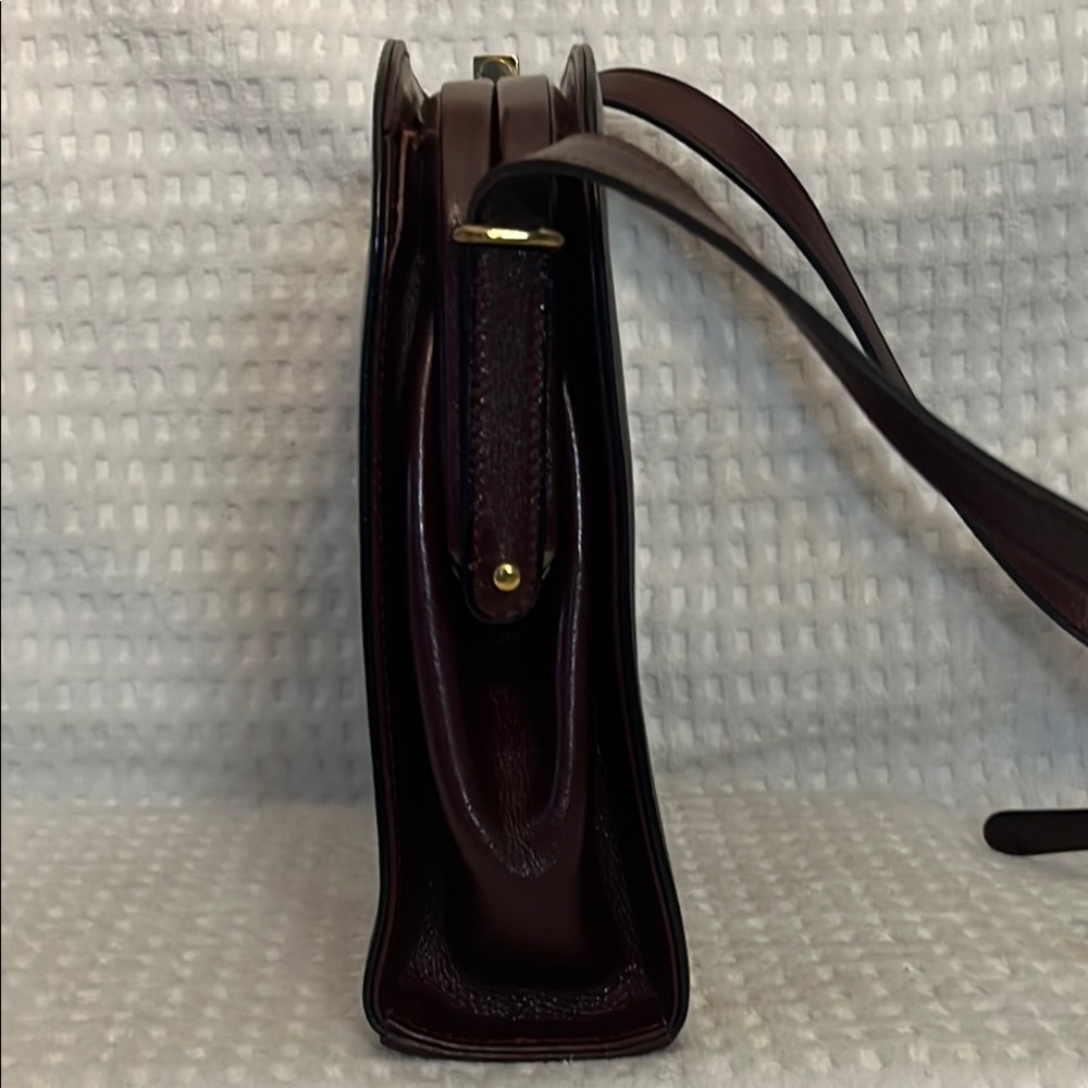 Goldpfeil Burgundy Leather Shoulder Bag  (REHAB) - Picture 7 of 13